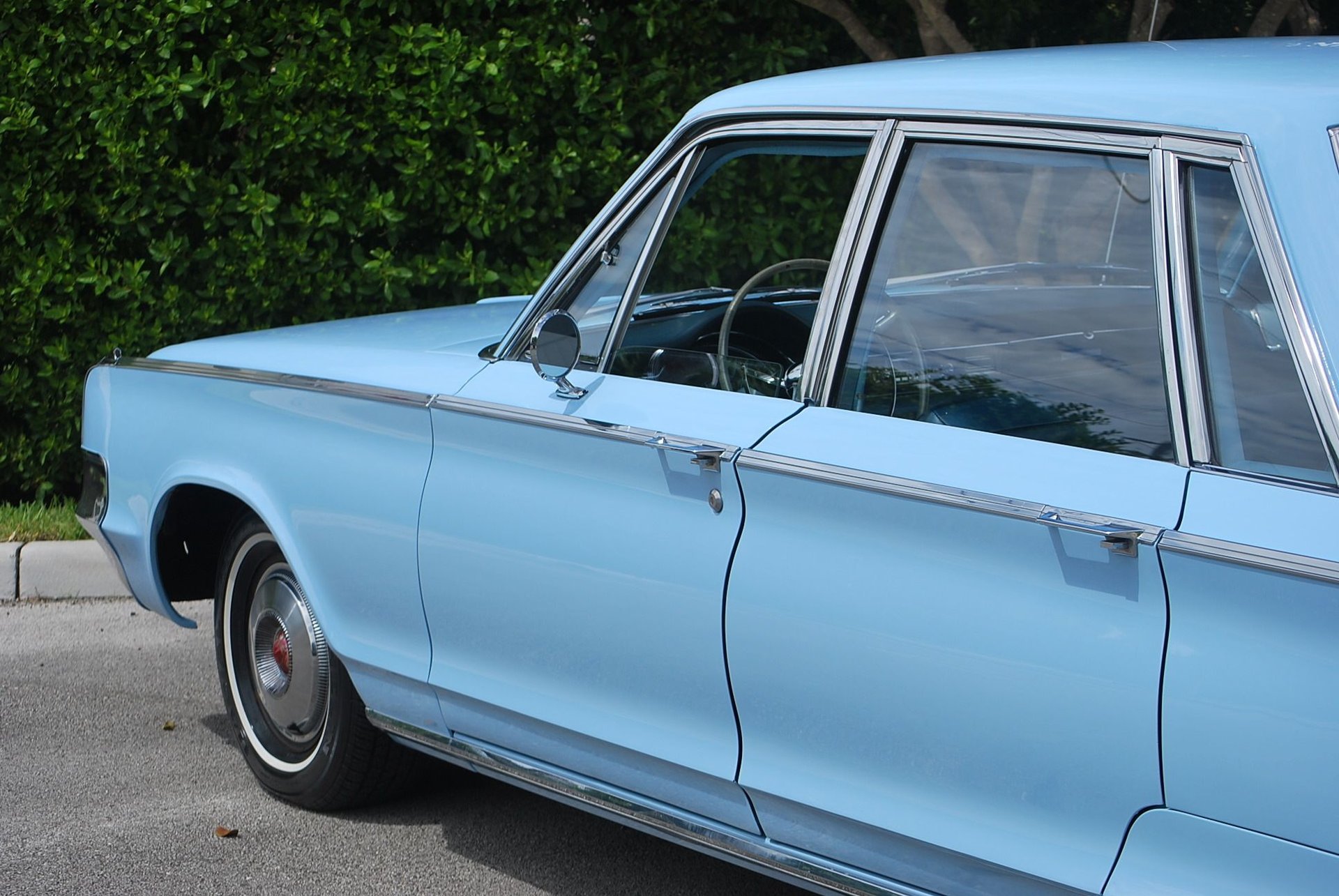 1965 Chrysler Newport Wheels