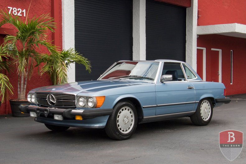 1988 Mercedes-Benz 560-Class