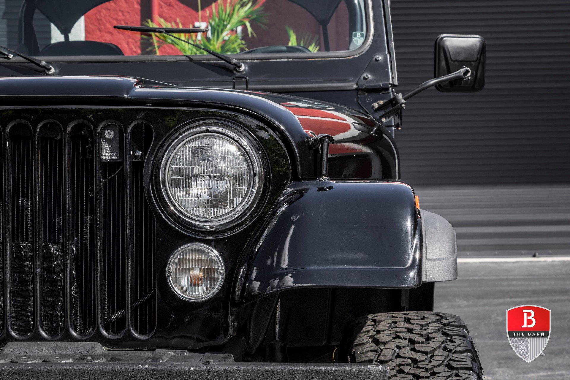 Voiture Miniature Yatming Jeep CJ7 Noir Avec Cheval - Modèle Ancien, Occasion