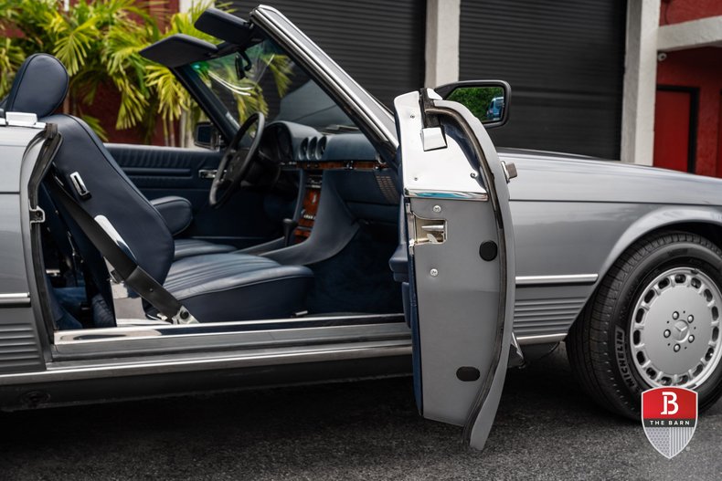 For Sale 1988 Mercedes-Benz 560 SL