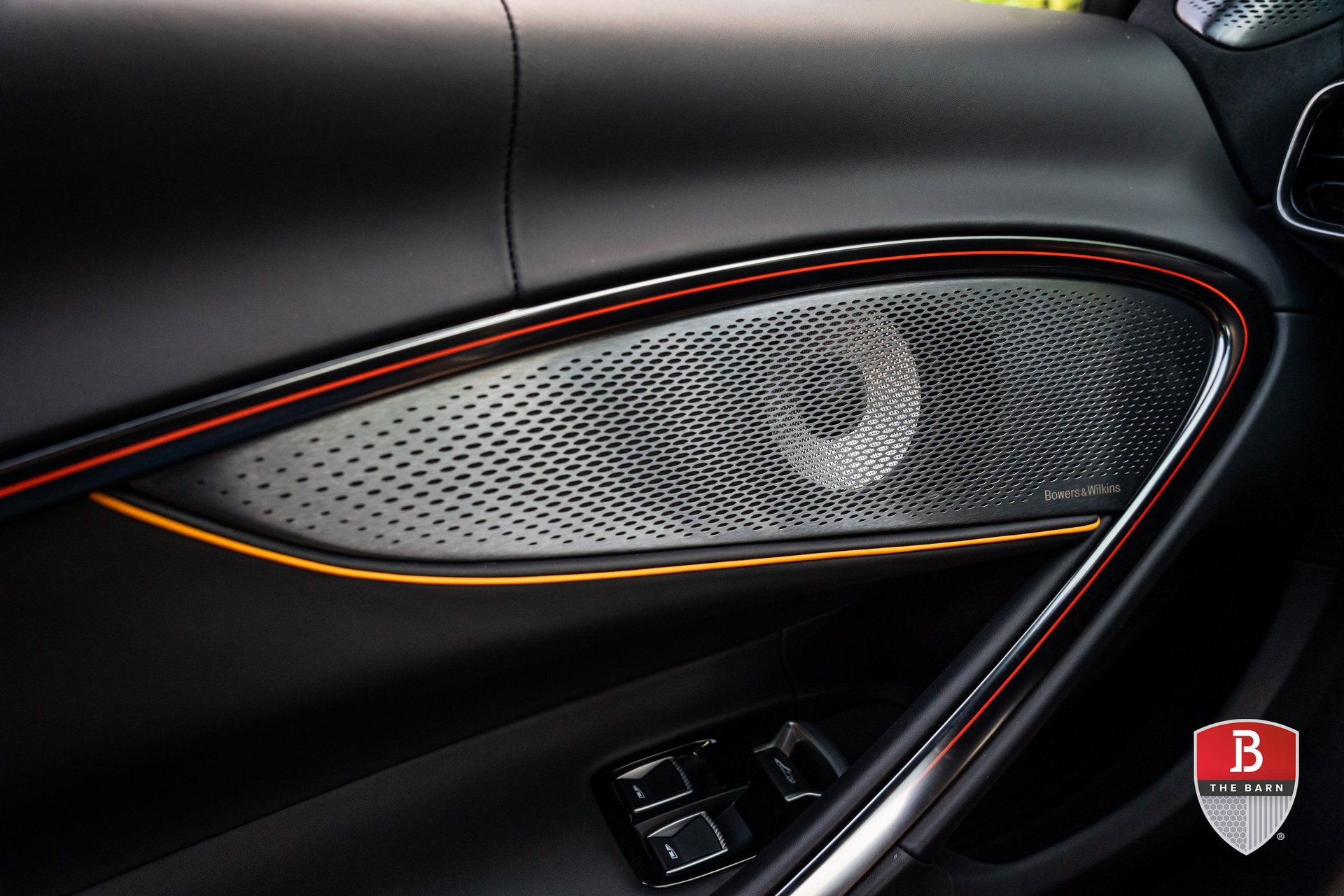2025 mclaren artura