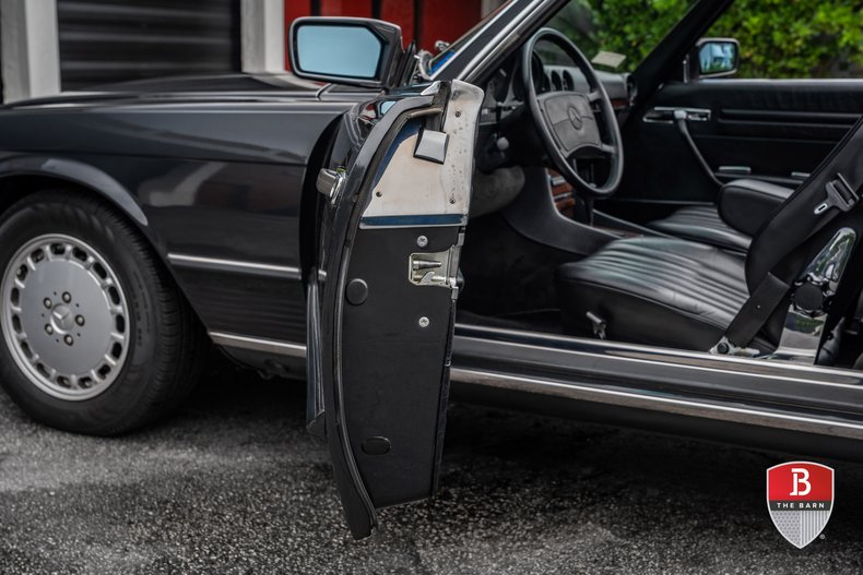 For Sale 1989 Mercedes-Benz 560 SL