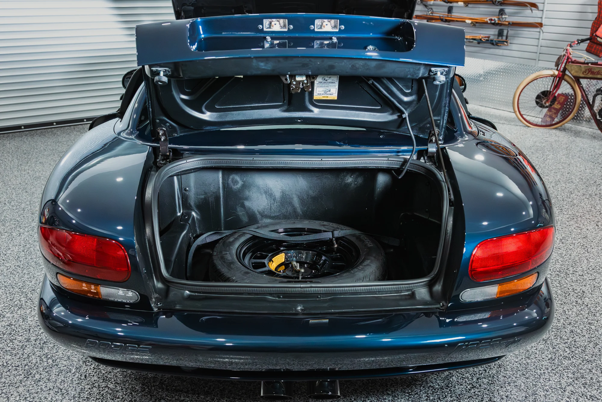 2001 Dodge Viper R/T10 - Photo 52