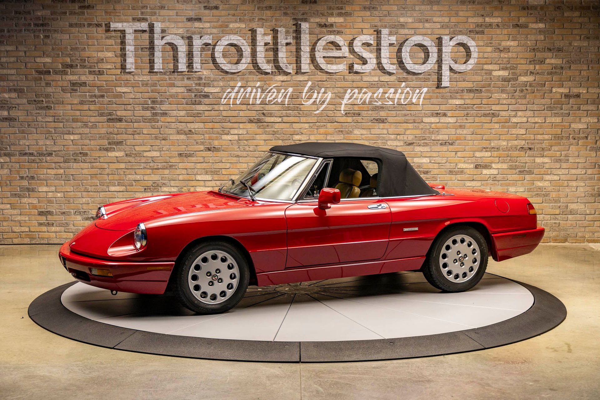 813531 | 1994 Alfa Romeo Spider Veloce CE | Throttlestop | Automotive and Motorcycle Consignment Dealer