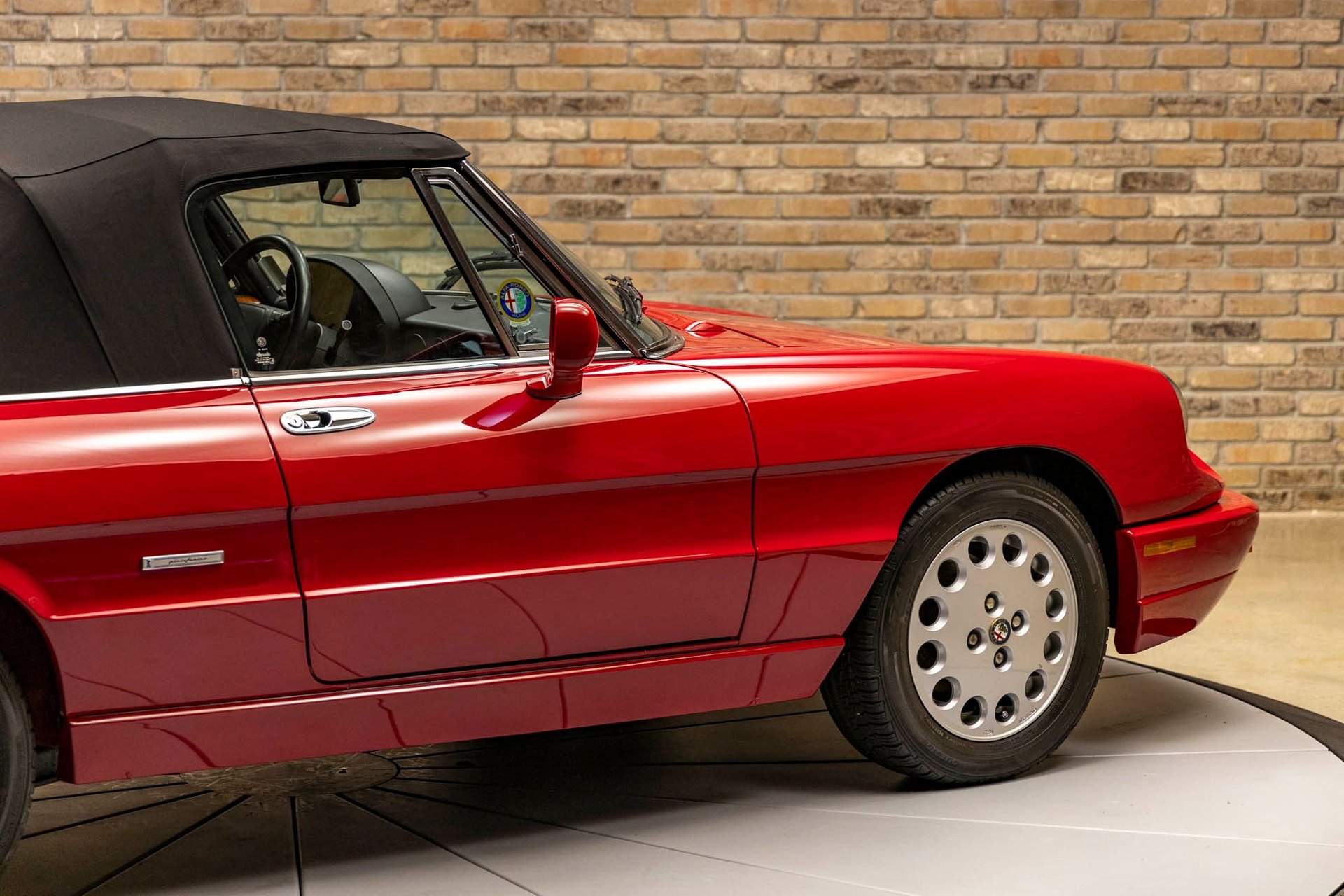 813531 | 1994 Alfa Romeo Spider Veloce CE | Throttlestop | Automotive and Motorcycle Consignment Dealer