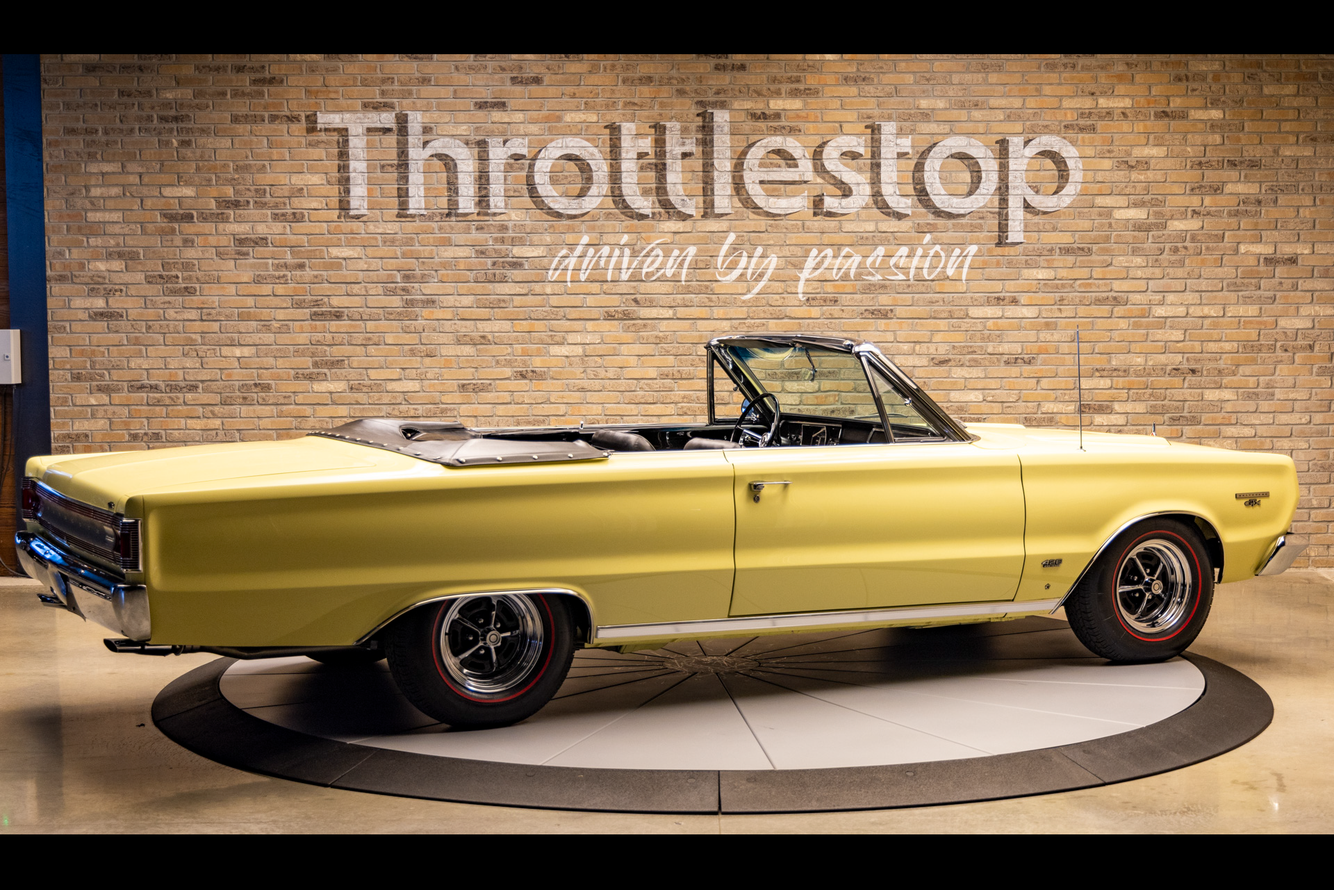813173 | 1967 Plymouth Belvedere Hemi GTX Convertible | Throttlestop | Automotive and Motorcycle Consignment Dealer