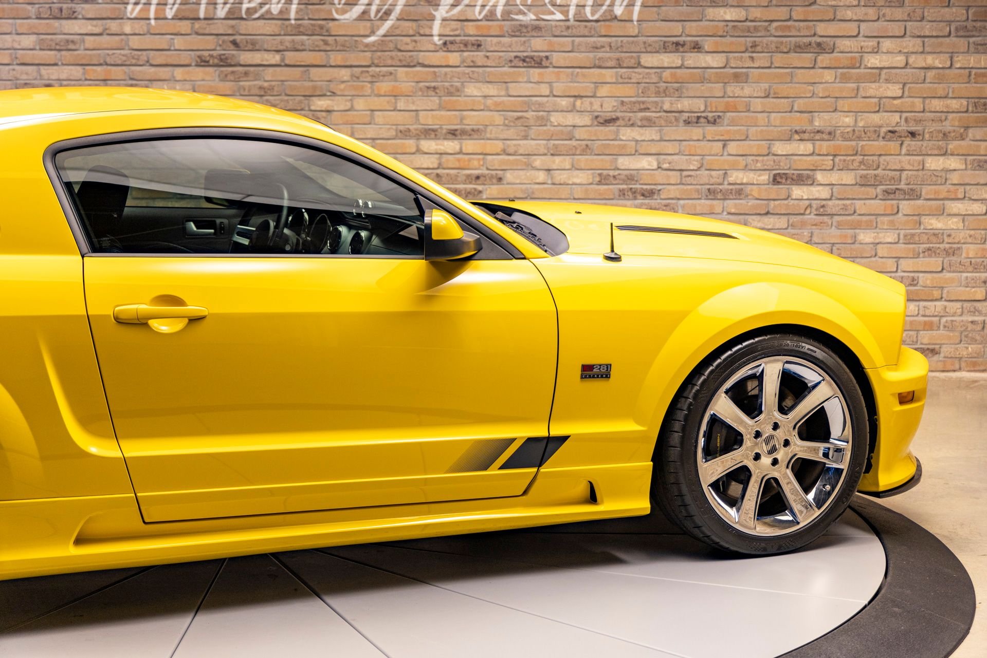 813187 | 2006 Ford Mustang Saleen S281-E | Throttlestop | Automotive and Motorcycle Consignment Dealer