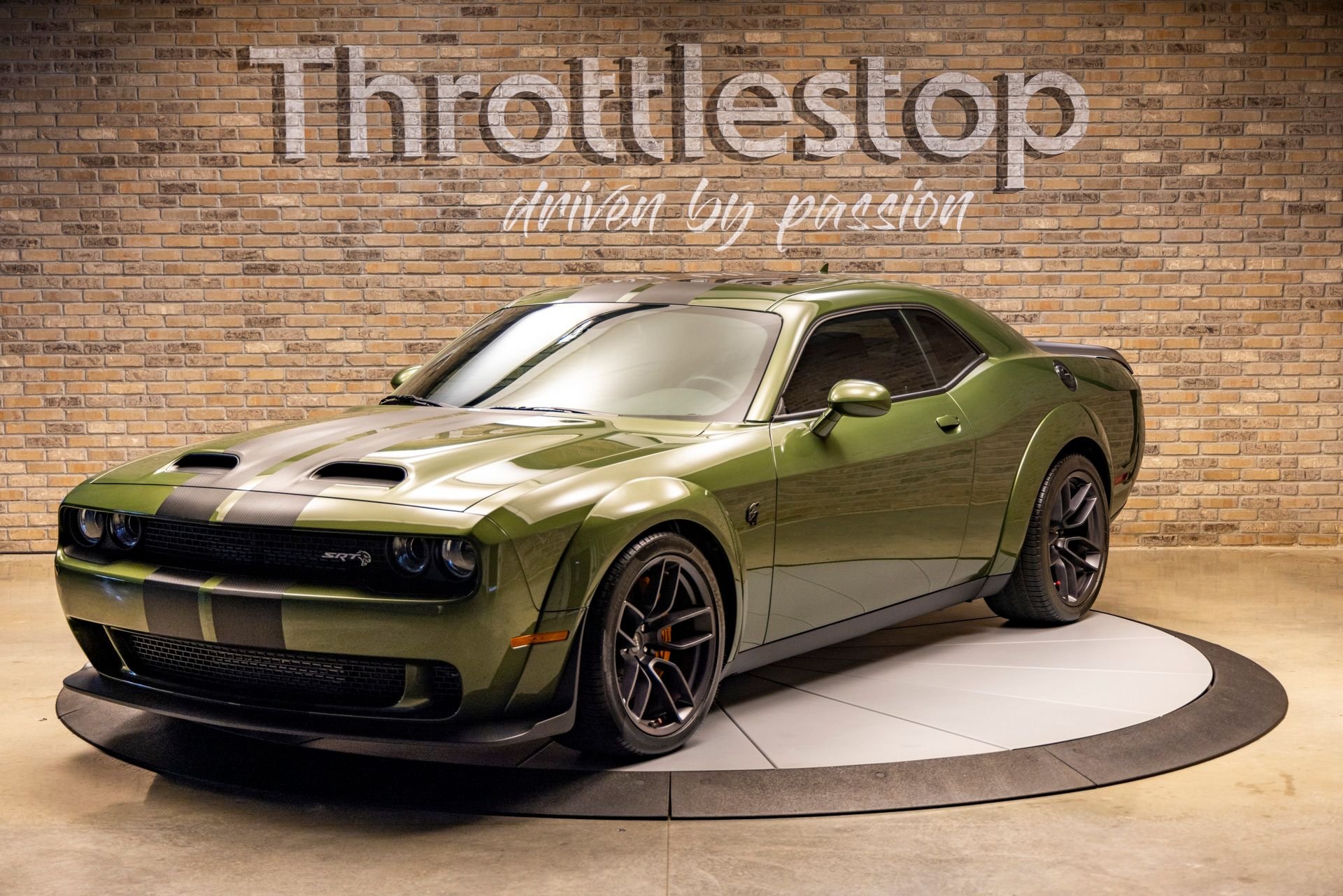 813194 | 2019 Dodge Challenger SRT Hellcat Redeye | Throttlestop | Automotive and Motorcycle Consignment Dealer