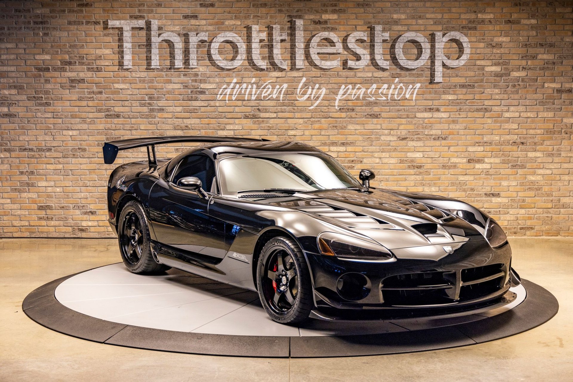 813228 | 2009 Dodge Viper ACR | Throttlestop | Automotive and Motorcycle Consignment Dealer