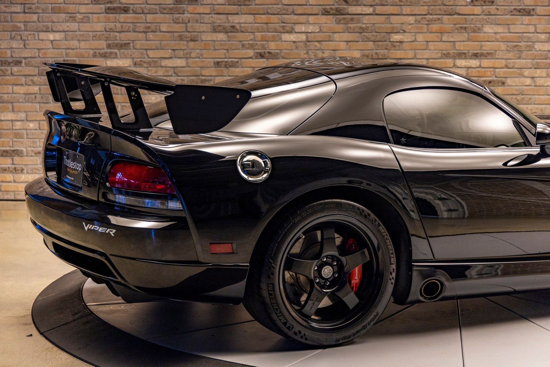 813228 | 2009 Dodge Viper ACR | Throttlestop | Automotive and Motorcycle Consignment Dealer
