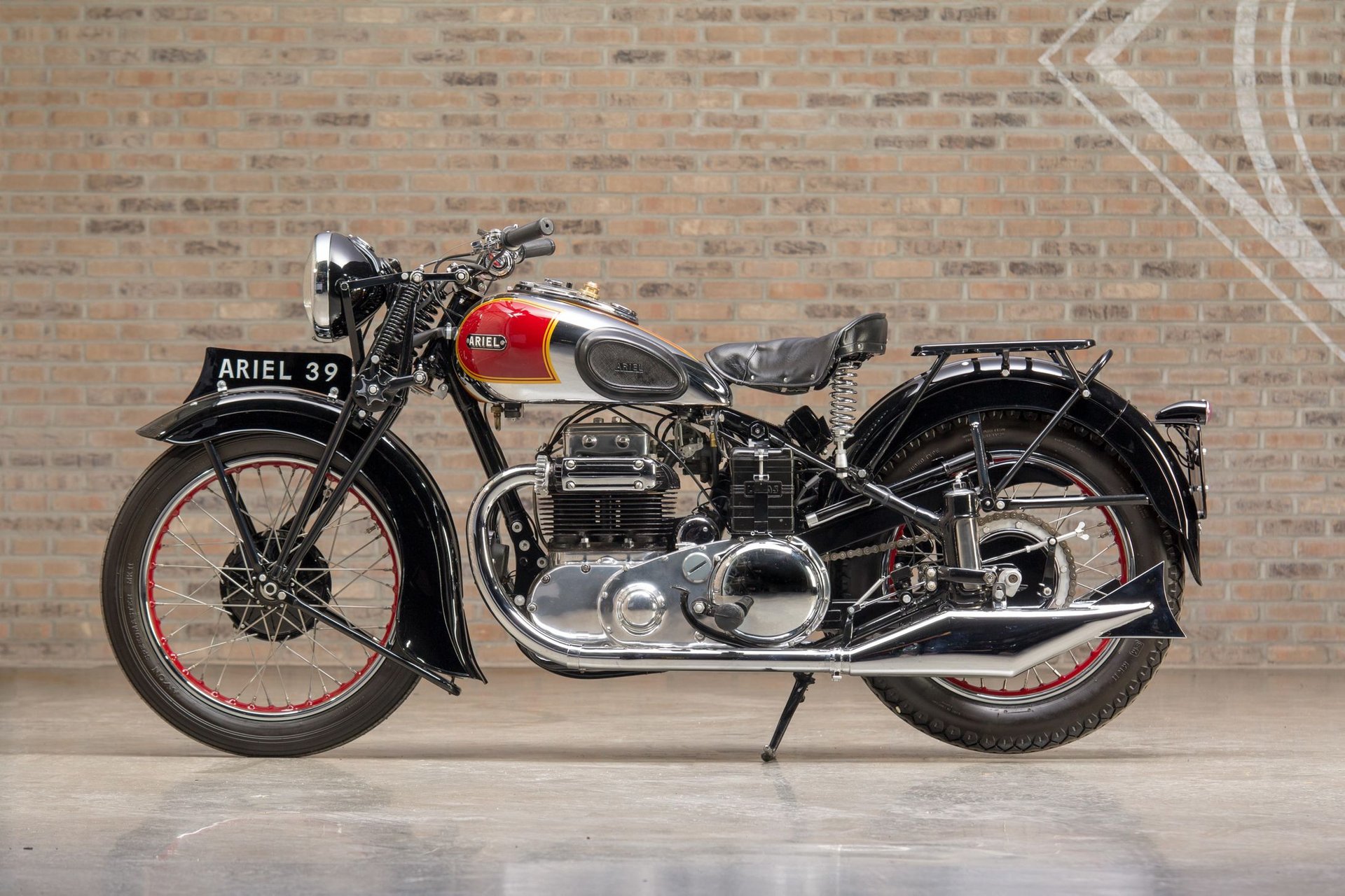 813460 | 1939 Ariel Square Four | Throttlestop | Automotive and Motorcycle Consignment Dealer