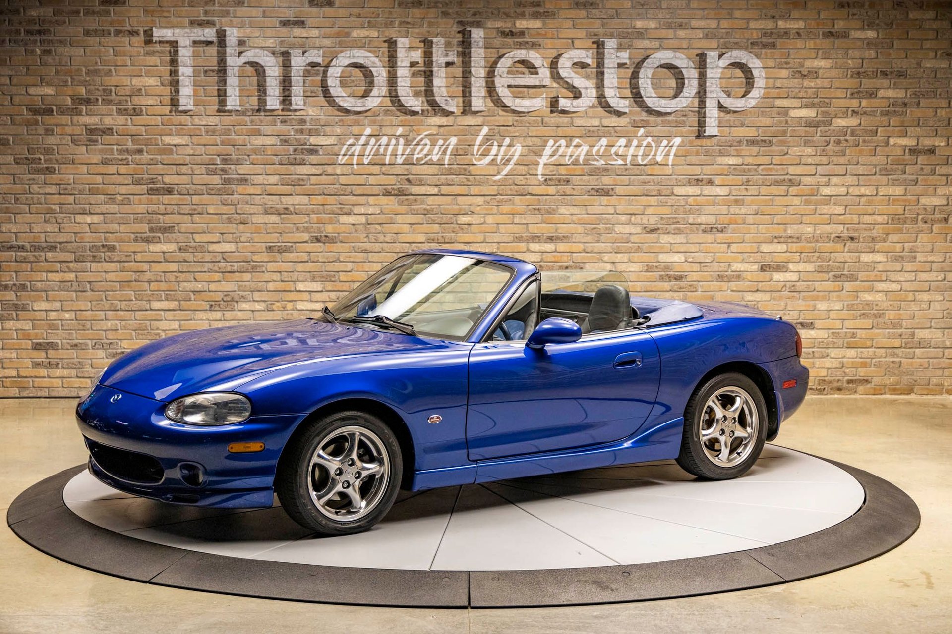 813511 | 1999 Mazda Miata 10th Anniversary  | Throttlestop | Automotive and Motorcycle Consignment Dealer