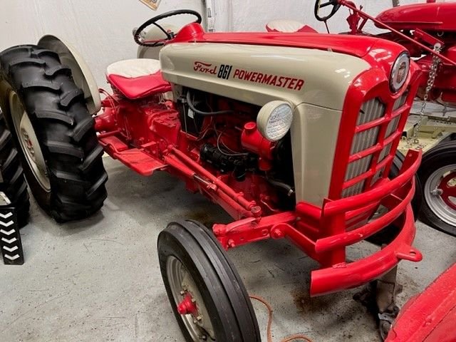 Auction 1959 Ford Tractor