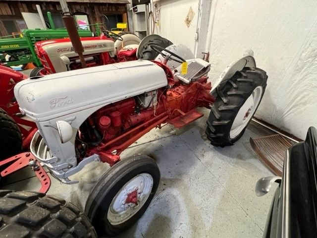 Auction  Ford 8N Tractor