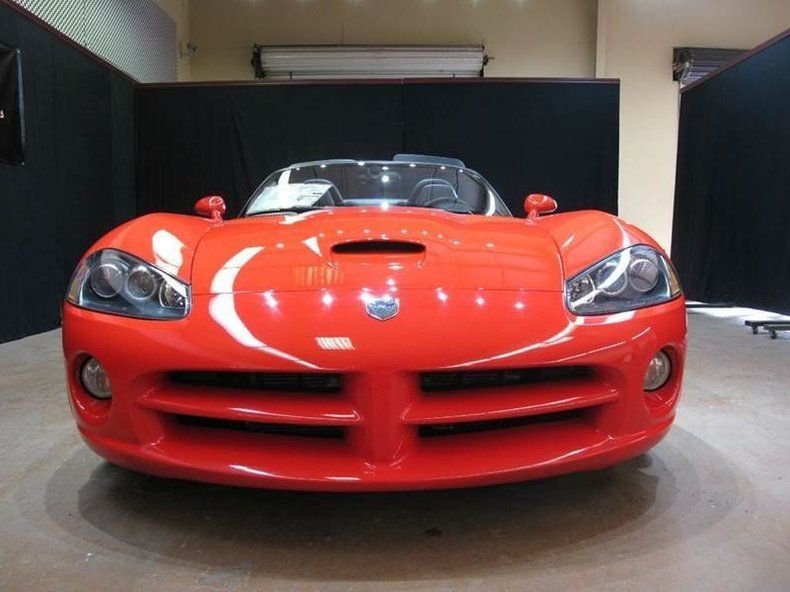 2005 Dodge Viper