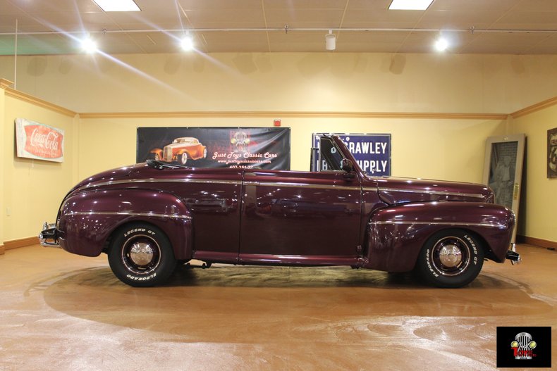 1948 Ford Deluxe