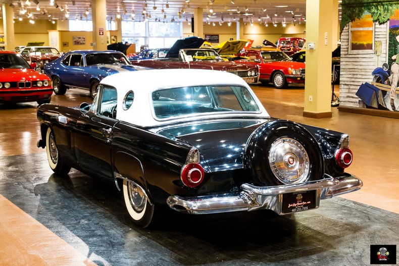 1956 Ford Thunderbird