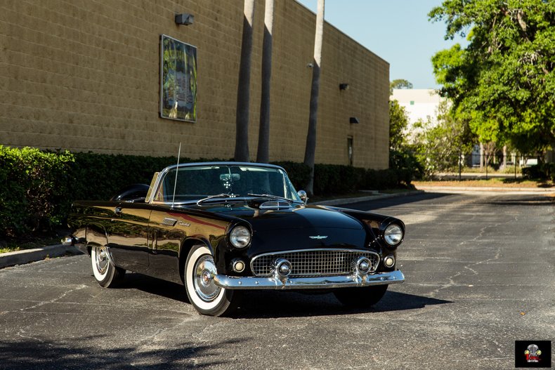 1956 Ford Thunderbird