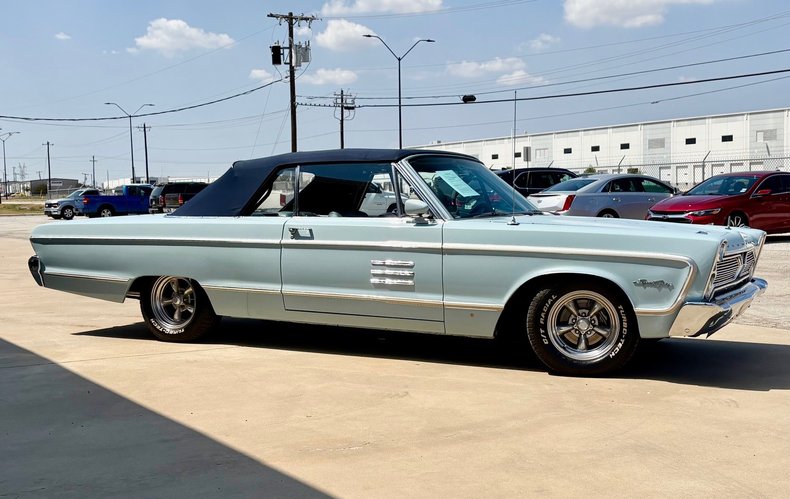 1966 Plymouth Sport Fury 6