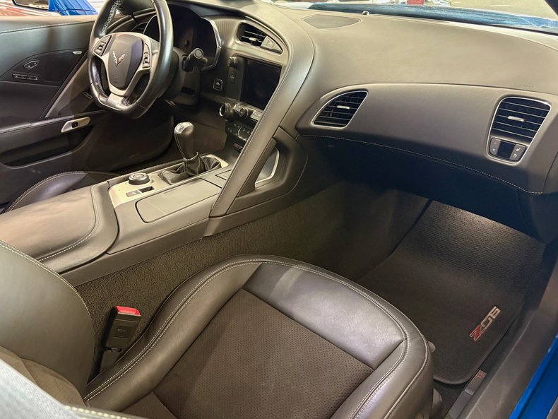 2015 Chevrolet Corvette 42