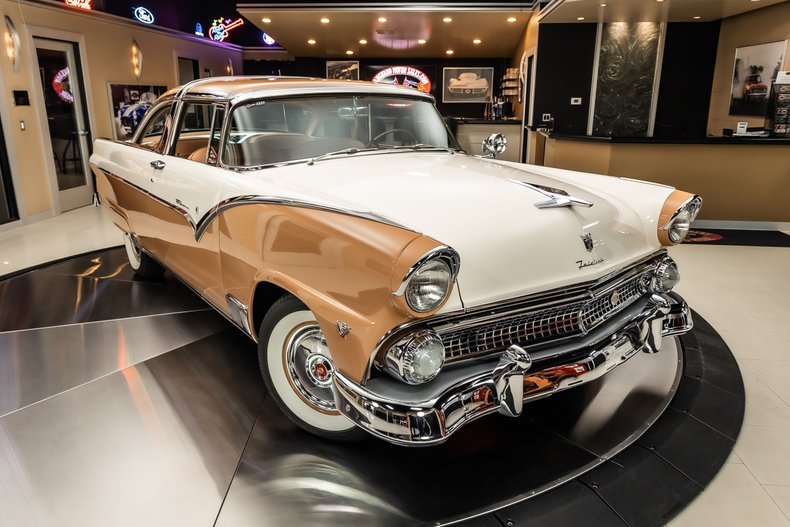 1955 Ford Crown Victoria 111
