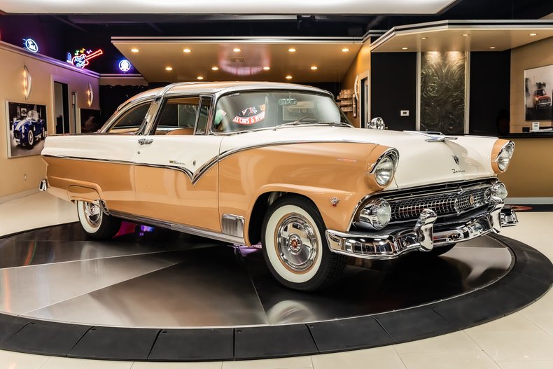 1955 Ford Crown Victoria 10