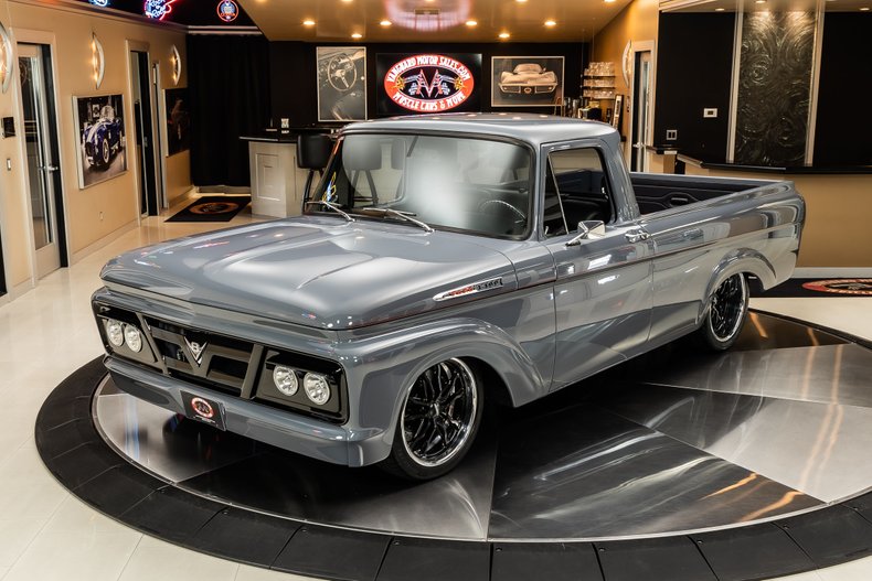 1961 Ford F100 4