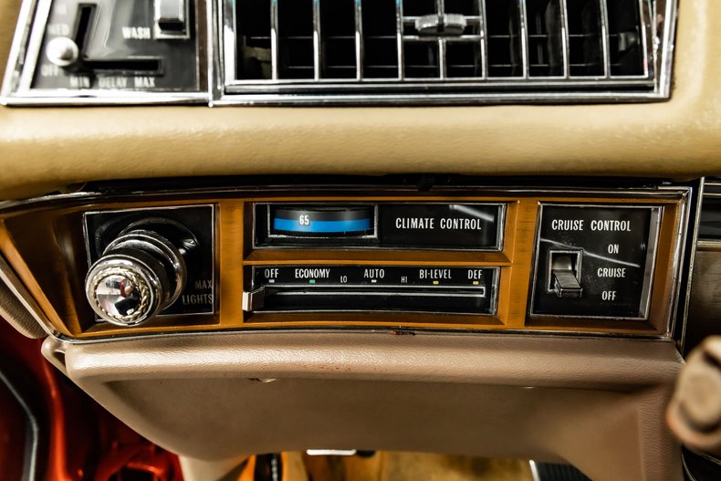 1975 Cadillac Coupe DeVille 65