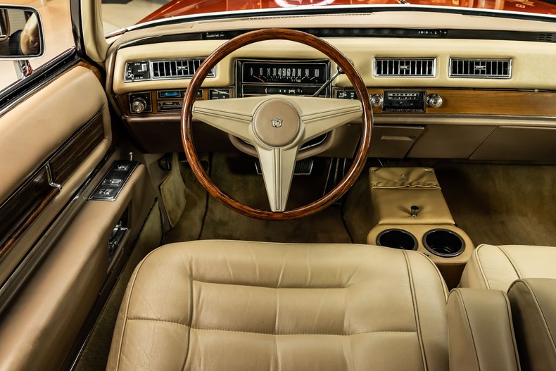 1975 Cadillac Coupe DeVille 61