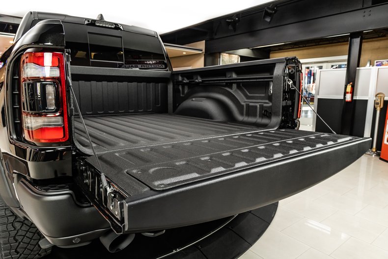 2024 Dodge Ram 77