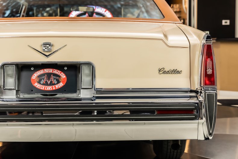 1977 Cadillac Coupe Deville 40
