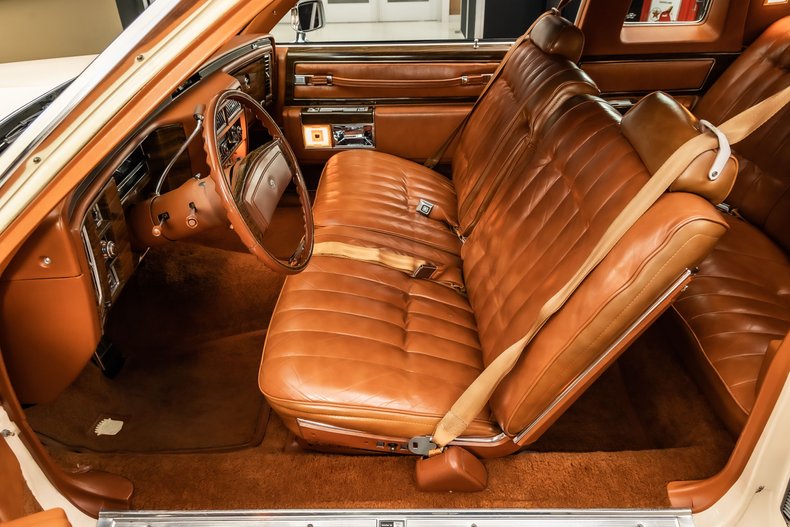 1977 Cadillac Coupe Deville 52