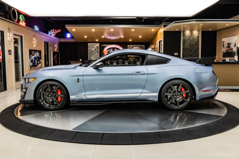 2022 Ford Mustang 18
