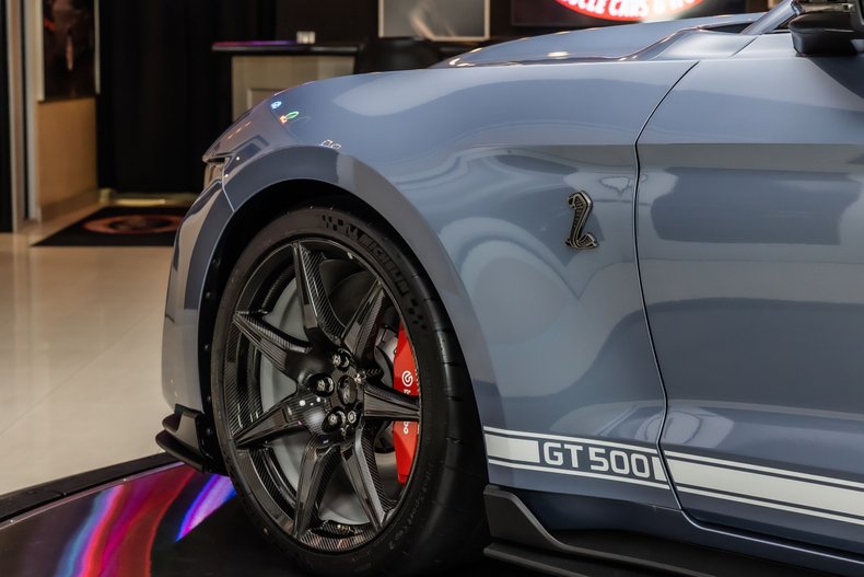 2022 Ford Mustang 35