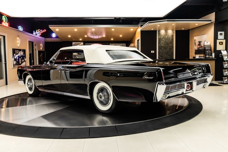 1966 Lincoln Continental 100