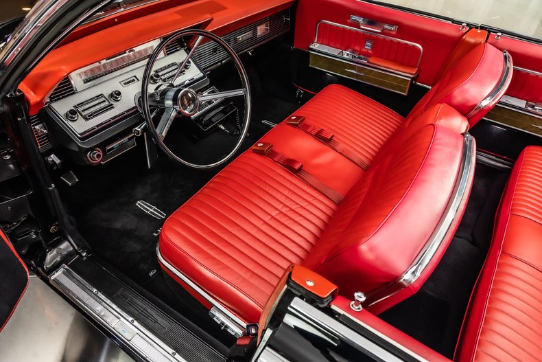 1966 Lincoln Continental 3