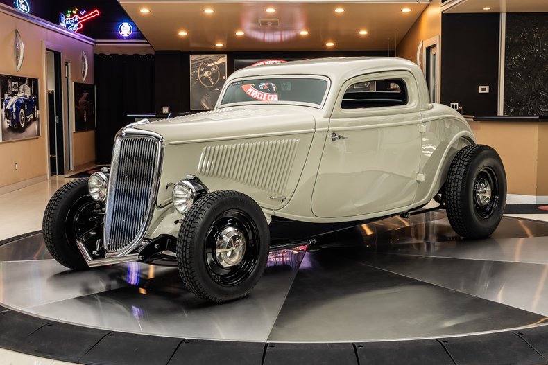 1934 Ford 3-Window 1