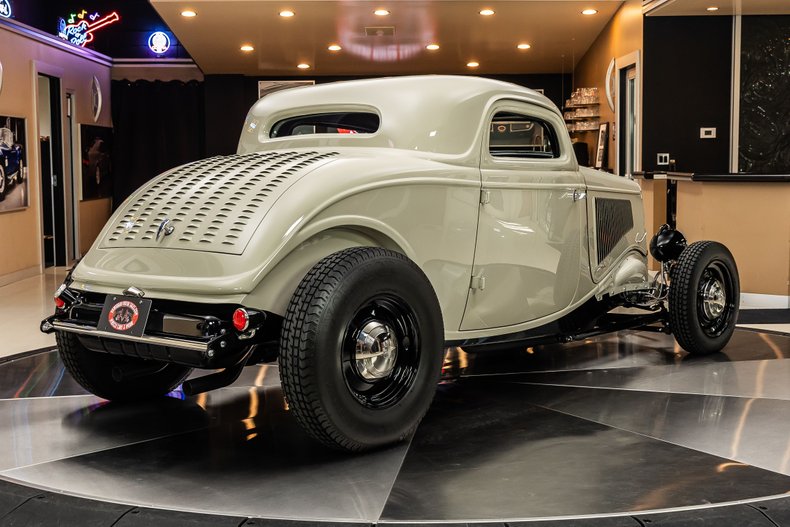 1934 Ford 3-Window 13