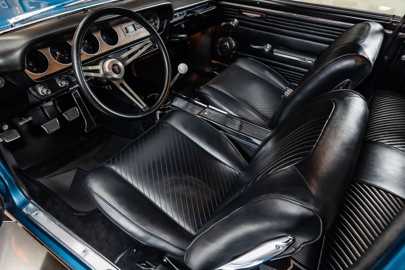 1965 Pontiac GTO 3