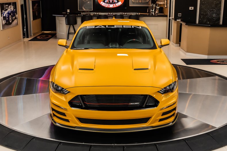2022 Ford Mustang 8