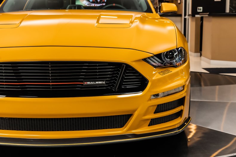 2022 Ford Mustang 27