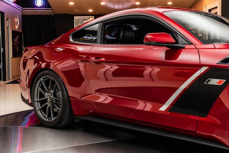 2020 Ford Mustang 21