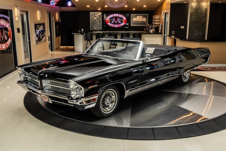 1965 Pontiac Bonneville 10