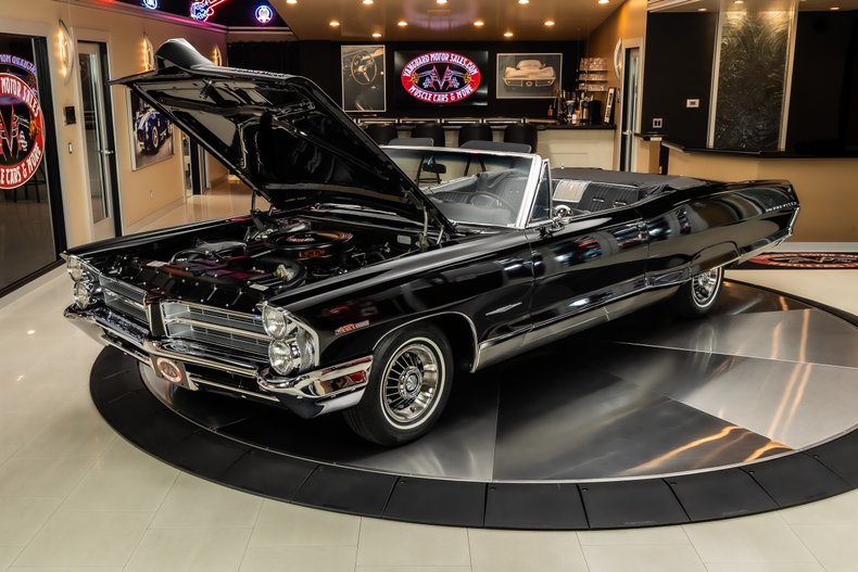1965 Pontiac Bonneville 12