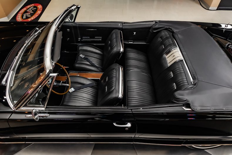 1965 Pontiac Bonneville 103