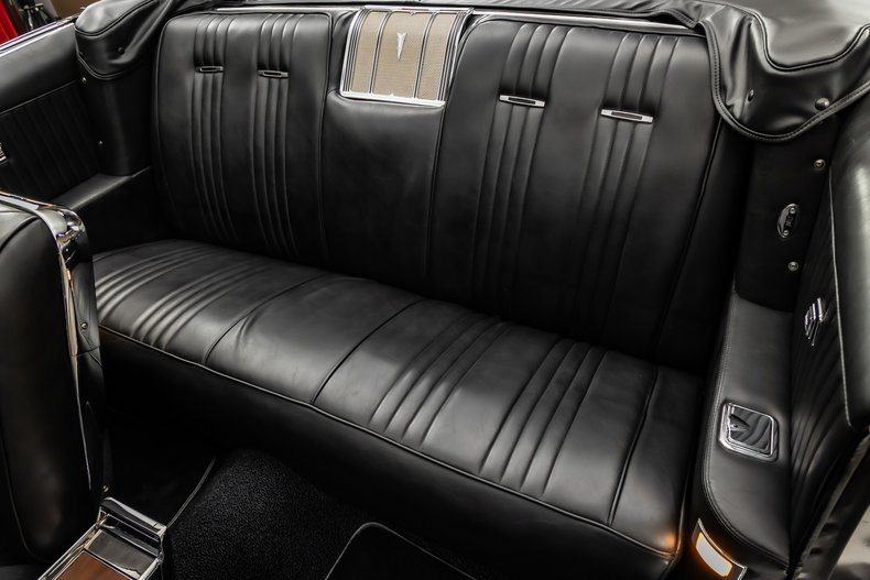 1965 Pontiac Bonneville 81