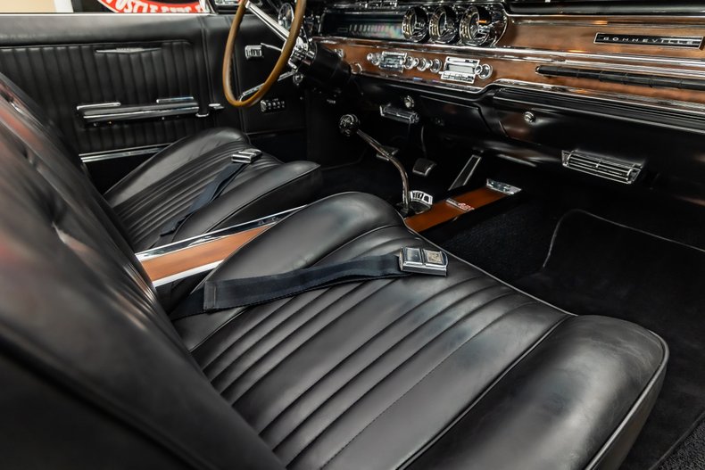1965 Pontiac Bonneville 90
