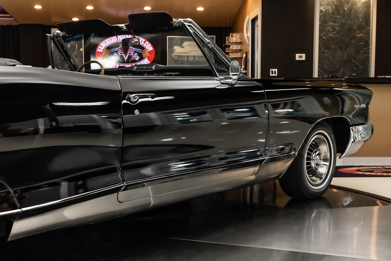 1965 Pontiac Bonneville 66