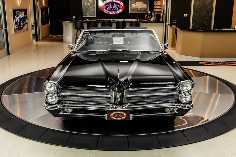 1965 Pontiac Bonneville 16