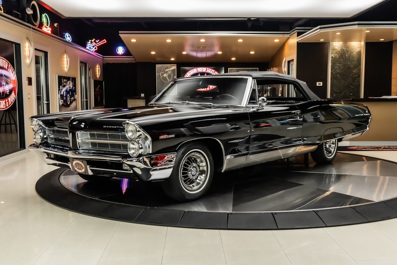 1965 Pontiac Bonneville 111